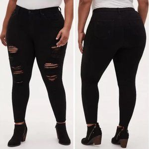 NWOT Torrid Sky High Skinny Stretch High-Rise Jean - Destructed Black size 16R